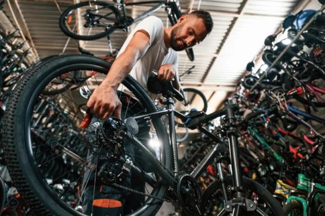 Atelier entretien vélos